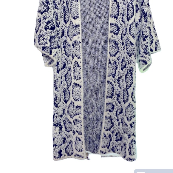 Anthropologie Akemi and Kin Sigrid Python Print Duster Cardigan Sweater - Picture 7 of 9